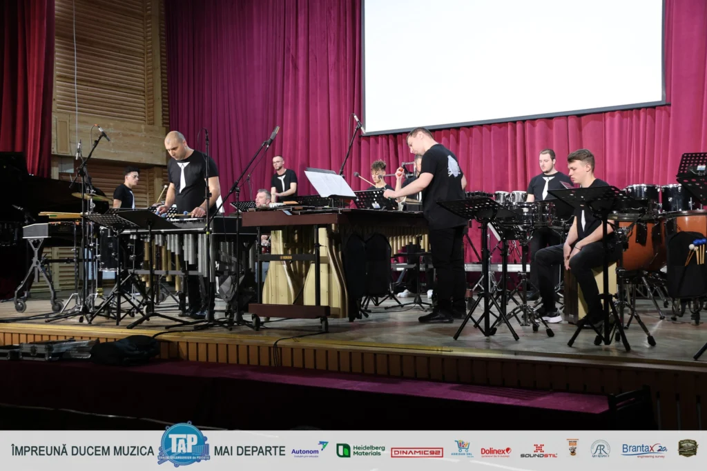 Turneul Ansamblurilor de Percuție ajunge la București