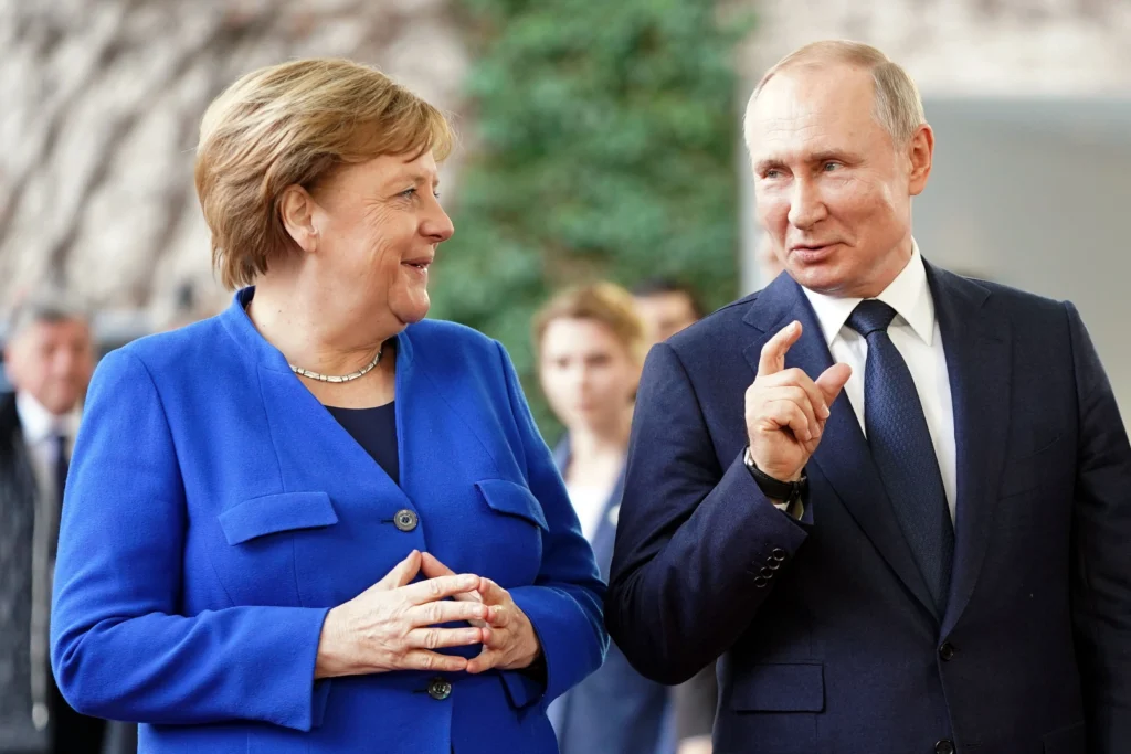 Angela Merkel sau Mario Draghi, „șoptitori” la urechile lui Putin în calculele UE