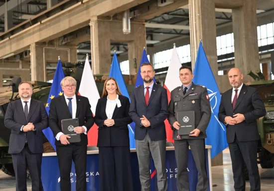 „Record absolut”: Polonia semnează într-o singură zi contracte militare de 18,4 miliarde de euro prin programul SAFE