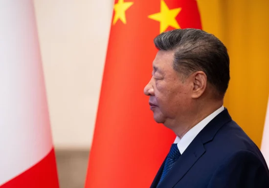 De ce stă China cuminte acum. Așteaptă prăbușirea Americii