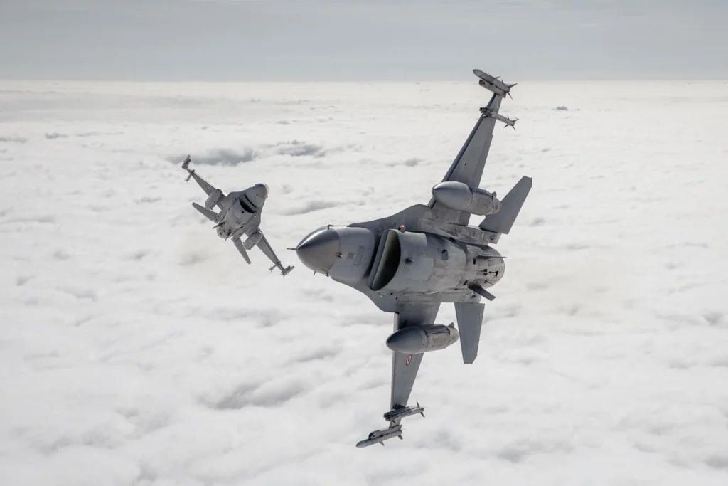 avioane F-16
