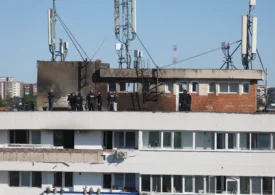 Cum arată apartamentul din Galați peste care s-a prăbușit drona rusească. „Suntem încă sub șoc”