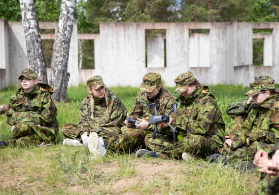 Țara NATO în care armata obligatorie pentru femei e inevitabilă