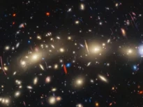 Telescopul Webb a descoperit una dintre primele galaxii ale Universului