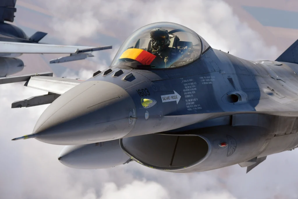 F-16, România