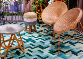 Idei de amenajare a terasei cu mobilier din ratan pentru un spațiu confortabil