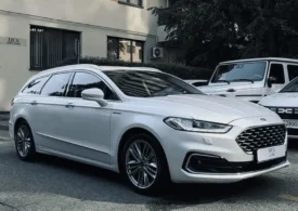 Cum pot obține o mașină de înlocuire dacă autoturismul meu este în service?