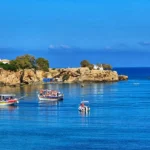 Insula din Grecia care se vinde la prețul unui apartament. E considerată o „bijuterie”
