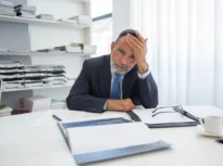 Economist: 75.000 de locuri de muncă ar putea dispărea până la finalul anului. România e într-o zonă de „sevraj economic”