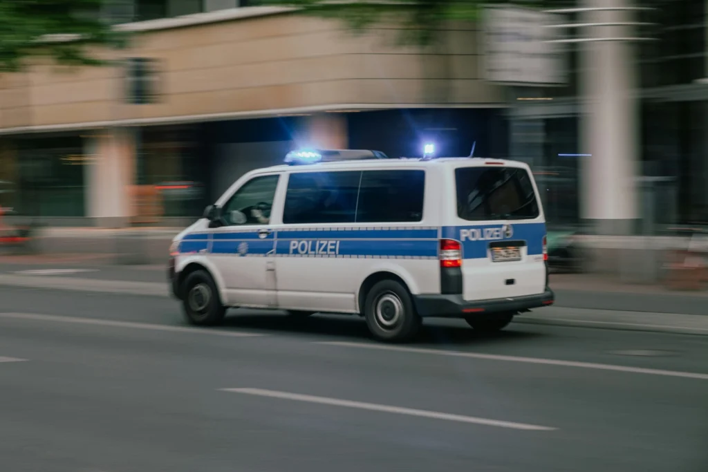 Rețea care trimitea tehnologie din Germania în Rusia, anihilată după o anchetă de 4 ani