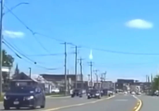 Un meteor a explodat deasupra statului Massachusetts. Bubuiturile au zguduit case. Energia a fost echivalentă cu 300 de tone de TNT