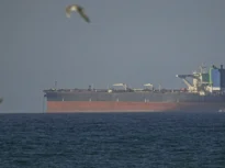 O navă Maersk iese din Ormuz sub escortă militară
