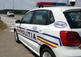 Cursă nebună pe A2: Un tânăr dat în urmărire a fost prins după ce s-a răsturnat cu mașina (Video)