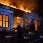Ziua 1546 Atacuri letale în Cernigău și Sumî, explozii în Iaroslavl. Dronele ucrainene au tăiat 10% din petrolul rusesc. Trump i-a propus lui Xi o alianță cu Putin