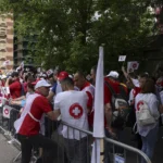 Protest Sanitas la ușa lui Pîslaru: Interimarii vor să ne ia banii! (Video)