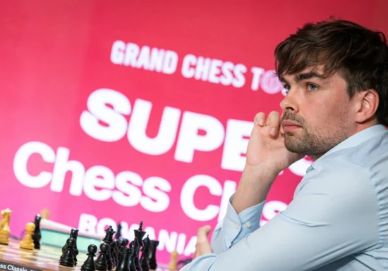 Olandezii Giri și van Foreest, victorioși în runda a treia a turneului Super Chess Classic România 2026