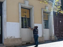Sediul AUR din Cluj-Napoca a fost vandalizat după votul moțiunii de cenzură (Foto)