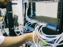 Contracte IT de milioane de euro la RAR după un incident care putea fi evitat. Ce suspiciuni ridică raportul Corpului de Control