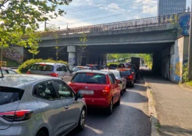 Vi se pare că abia se mai circulă prin București? Va fi mai rău înainte să fie mai bine. Apoi, jocul cu bățul și morcovul