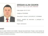 Fost comisar de poliție, urmărit internațional pentru că se sustrăgea executării pedepsei cu închisoarea, adus în țară din Marea Britanie / A fost dat în urmărire în urmă cu aproape zece ani / Și-a înșelat fostul socru cu 1,2 milioane de euro