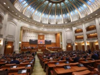 Începe sesiunea extraordinară a Parlamentului pentru legile din PNRR, dar și TVA la locuințe. Marea absentă, legea salarizării