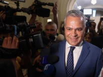 Adrian Veștea depune azi lista de miniștri și programul de guvernare. Va fi Executiv PSD-PNL, dar și cu oameni de pe lista lui Tomac. Nazare ar vrea să rămână la Finanțe