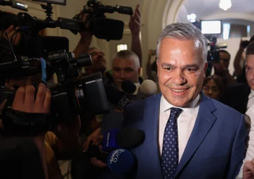 Adrian Veștea depune azi lista de miniștri și programul de guvernare. Va fi Executiv PSD-PNL, dar și cu oameni de pe lista lui Tomac. Nazare ar vrea să rămână la Finanțe