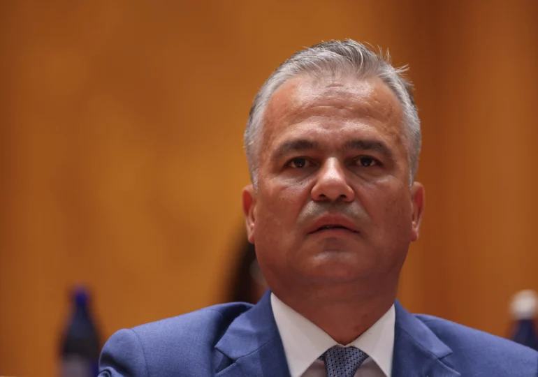 Presa internațională, despre respingerea Guvernului Veștea: Criza politică se adâncește, perspectiva unor alegeri anticipate crește