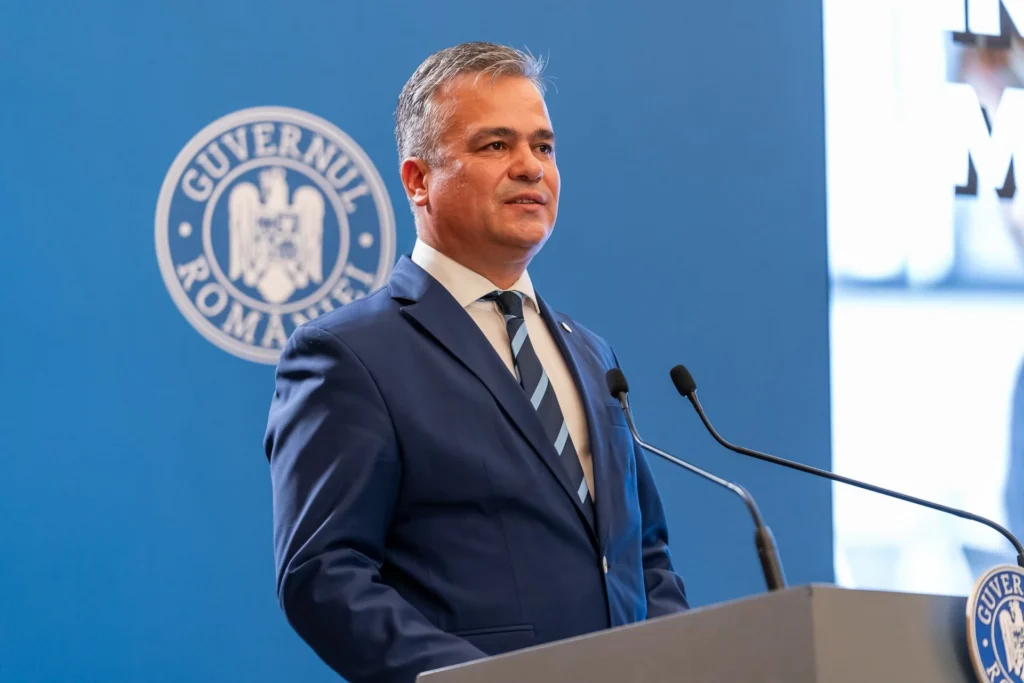 Presa locală scria încă din aprilie că Adrian Veștea, un apropiat al lui Hubert Thuma, era pregătit pentru funcția de premier