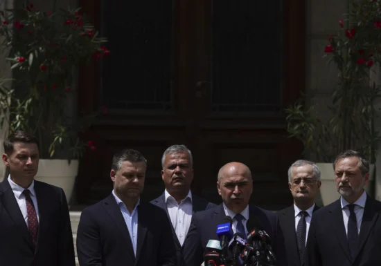 Bolojan, după discuția cu Eugen Tomac: Am spus lucrurile direct, fără ocolișuri. Un astfel de guvern fără susținere politică explicită nu e o soluție pentru România