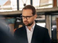 Nici USR nu va vota Guvernul Tomac