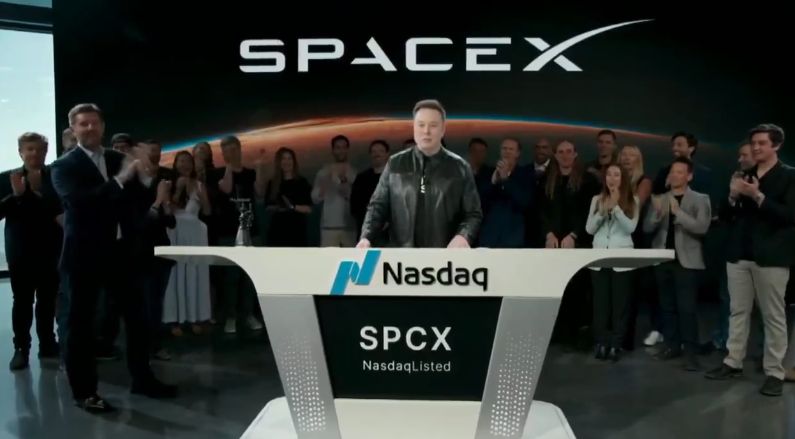 SpaceX a debutat pe bursă în cel mai mare IPO din istorie. Elon Musk devine primul trilionar