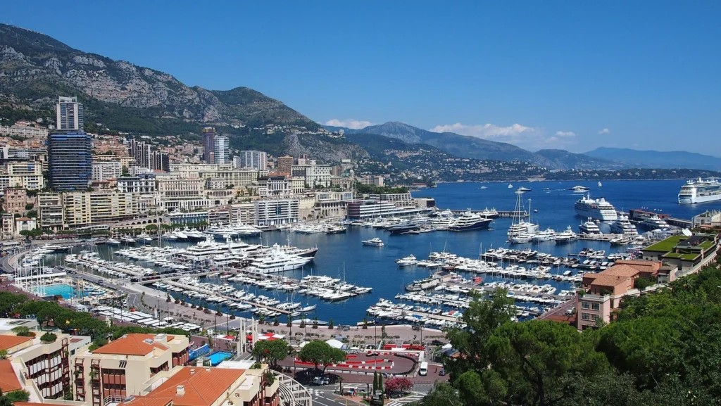Explozie în Monaco: Un oligarh ucrainean, grav rănit. Suspectul e de negăsit
