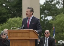 Hegseth a folosit plajele Normandiei pentru un nou atac la adresa Europei
