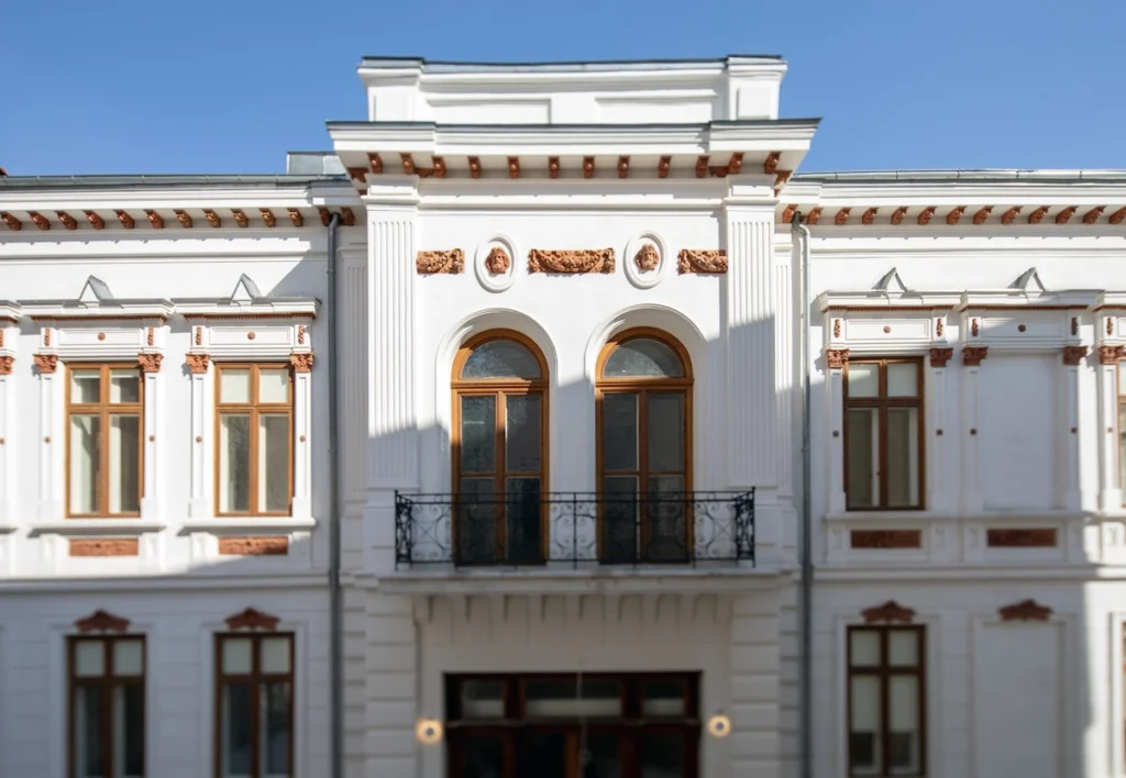 După 162 de ani, pe 29 iunie, UNArte deschide prima Pinacotecă dedicată patrimoniului universității