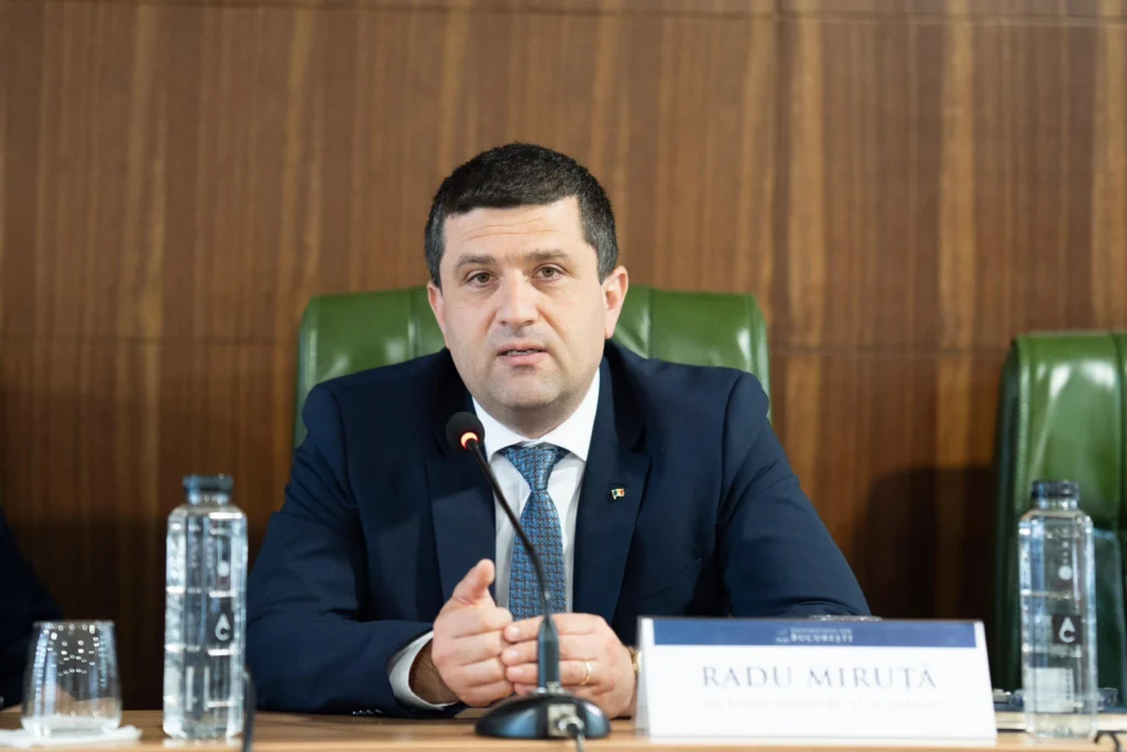 USR propune o rotație între un guvern minoritar de dreapta și un executiv monocolor PSD. Replica social democraților