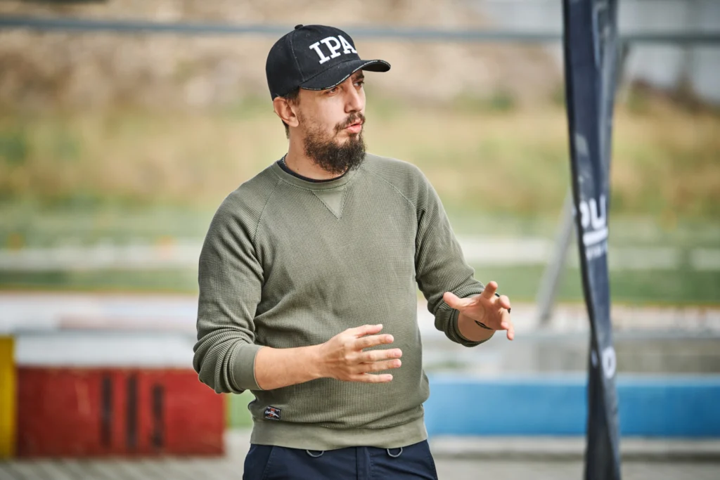 Radu Hossu, corespondent război