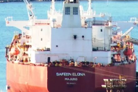 Safeen Elona, Rusia