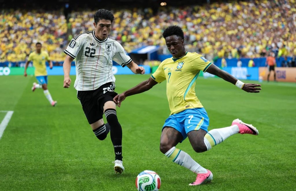 Brazilia se califică dramatic în optimile Cupei Mondiale cu un gol în minutul 90+5