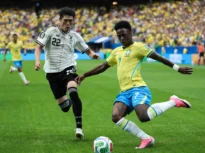 Brazilia se califică dramatic în optimile Cupei Mondiale cu un gol în minutul 90+5
