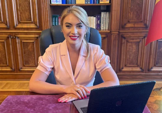 Avocata Silvia Uscov a demisionat din AUR, după ce a criticat partidul că cere anticipate: Nu suntem animați de aceleași valori
