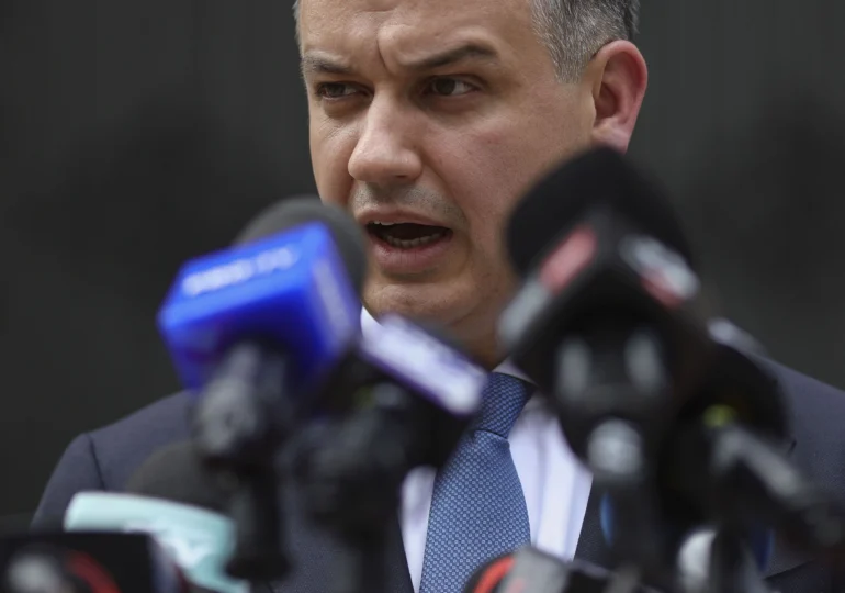 Tomac promite un guvern fără niciun om de partid: miniștrii, secretarii de stat și prefecții vor fi independenți. Lista finală, până miercuri