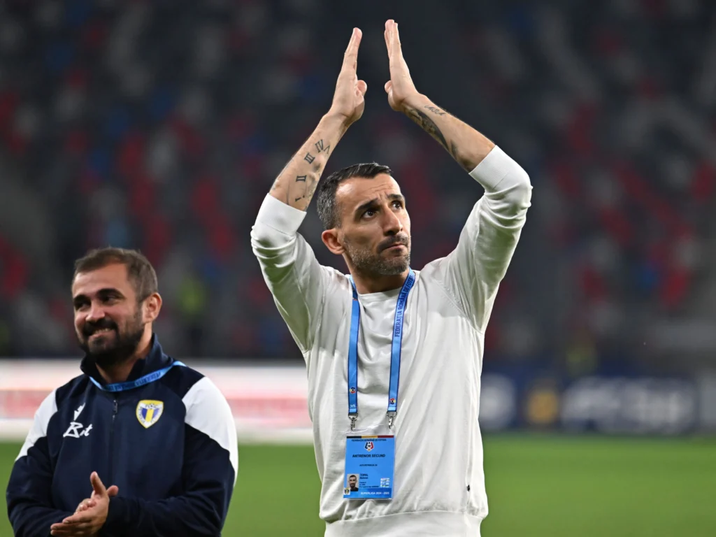 Încă o echipă din Superliga a anunțat plecarea antrenorului