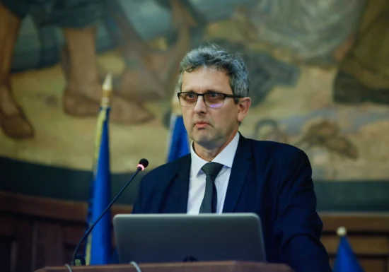 Economistul-șef al BNR: România are nevoie de un pact care să limiteze inflația și deficitul