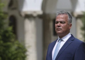 Un premier care a "sabotat implementarea planurilor NATO"?