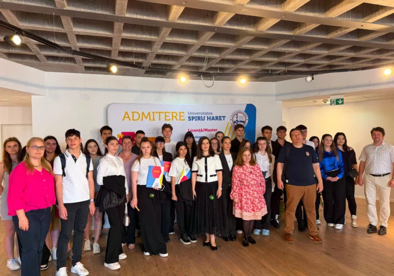 Festivitate de premiere a concursului „Antreprenor de succes“ la Universitatea Spiru Haret