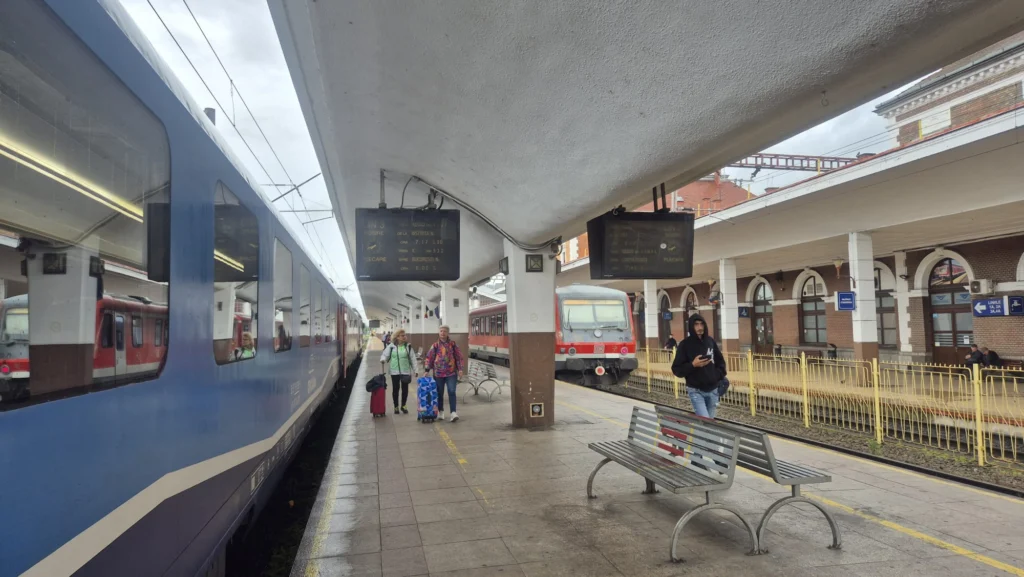 Radu Miruță blochează bugetele TAROM și CFR Călători: Nu voi semna că 2 plus 2 fac 10