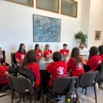 România 2026: trei din zece copii trăiesc în sărăcie, mortalitatea infantilă – la cel mai ridicat nivel din ultimul deceniu, vaccinarea scade alarmant