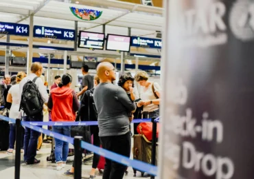 Aeroporturile din Roma amenință că suspendă noul sistem de pașapoarte al UE pentru a evita un „dezastru” în această vară