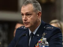 POLITICO: Aliații NATO doresc să-i acorde comandantului suprem mai multă libertate în doborârea dronelor